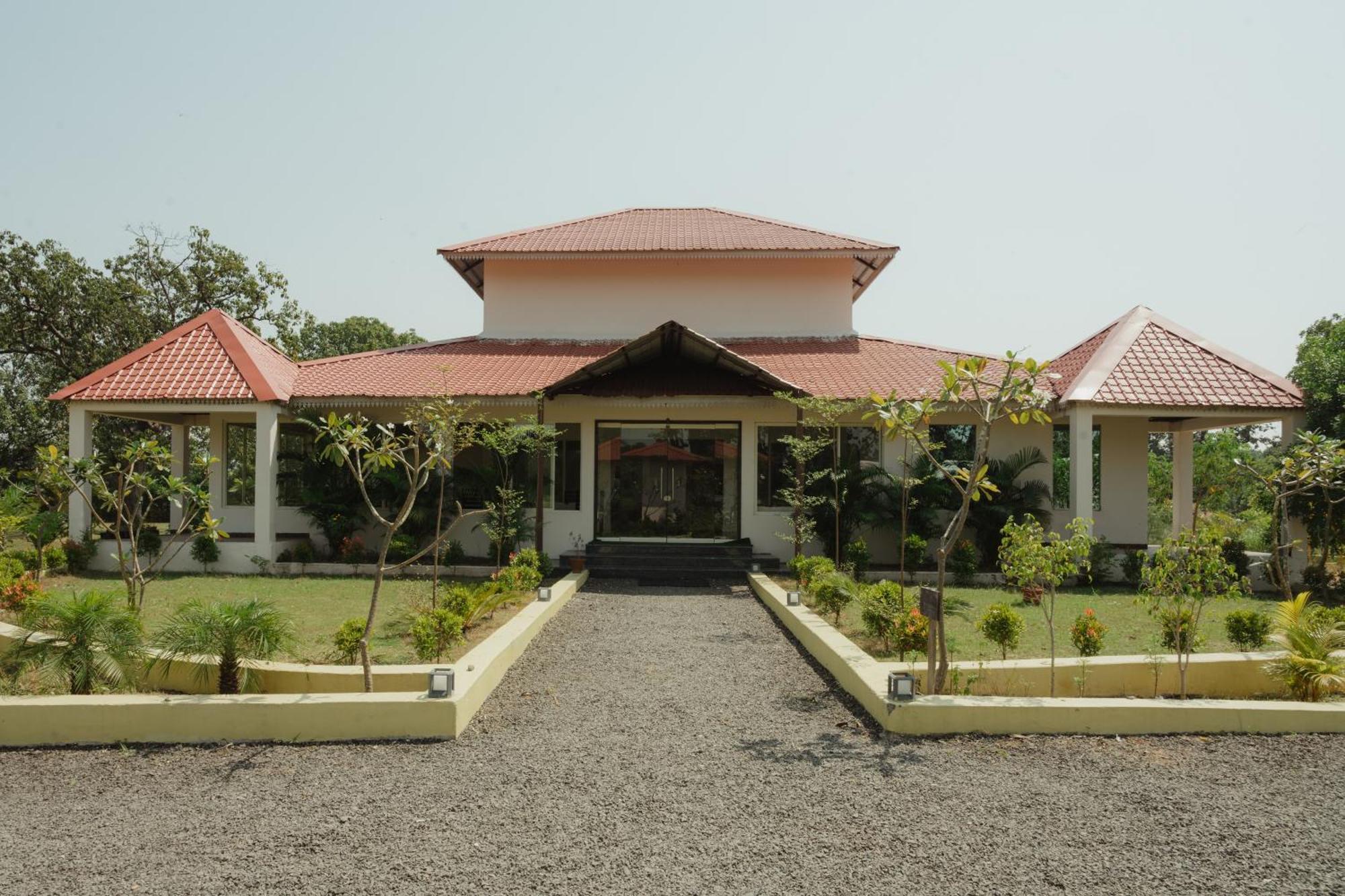 The Infinity Pench Resort Khawāsa Exterior photo